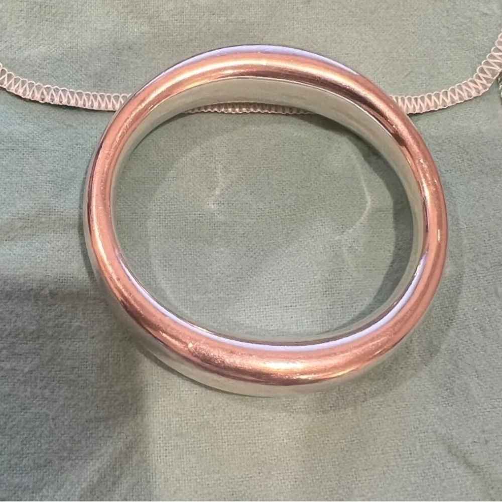 Authentic Vintage Tiffany & Co Tiffany & Co. Elsa Peretti 'Doughnut' Bangle in 9